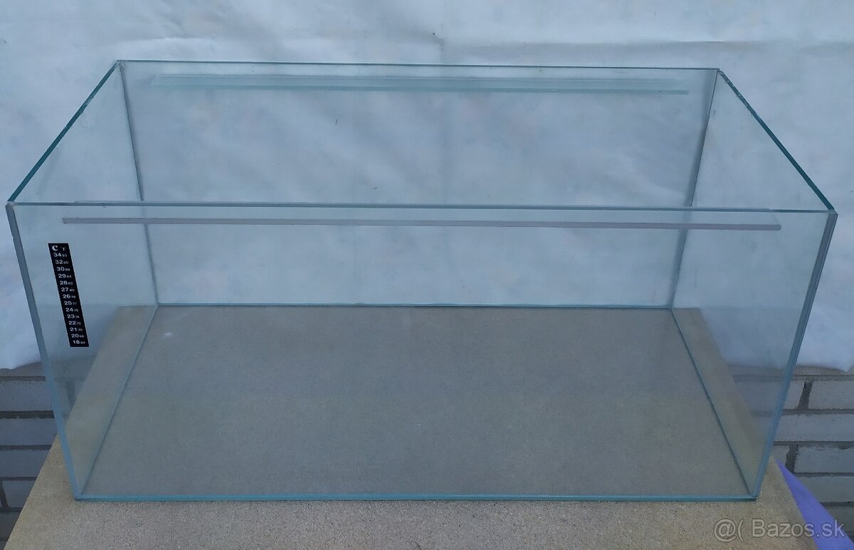 Sklenené akvária. - 4