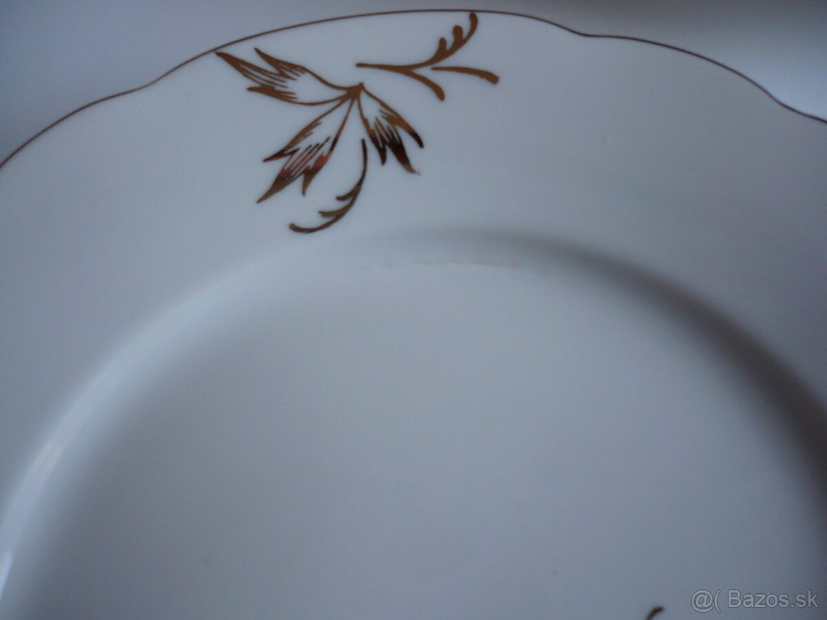 súprava tanierov - 4