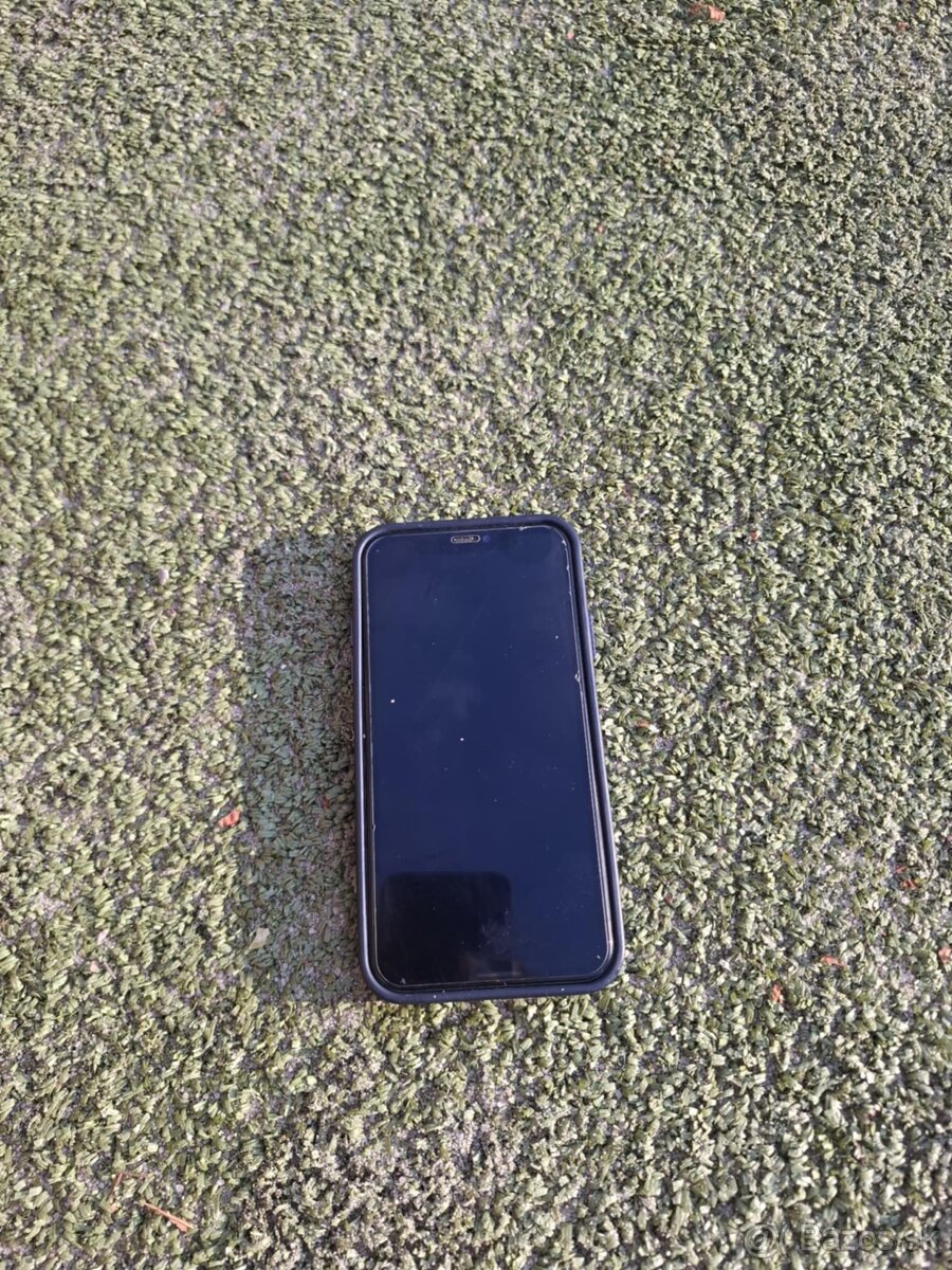 Predám iphone 11 - 4