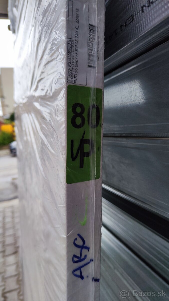 Dvere do sklom 80P biele - 4