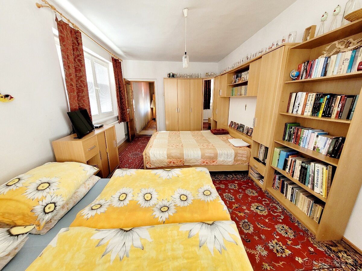 Na predaj dvojgeneračný rodinný dom, 491m2 - 4