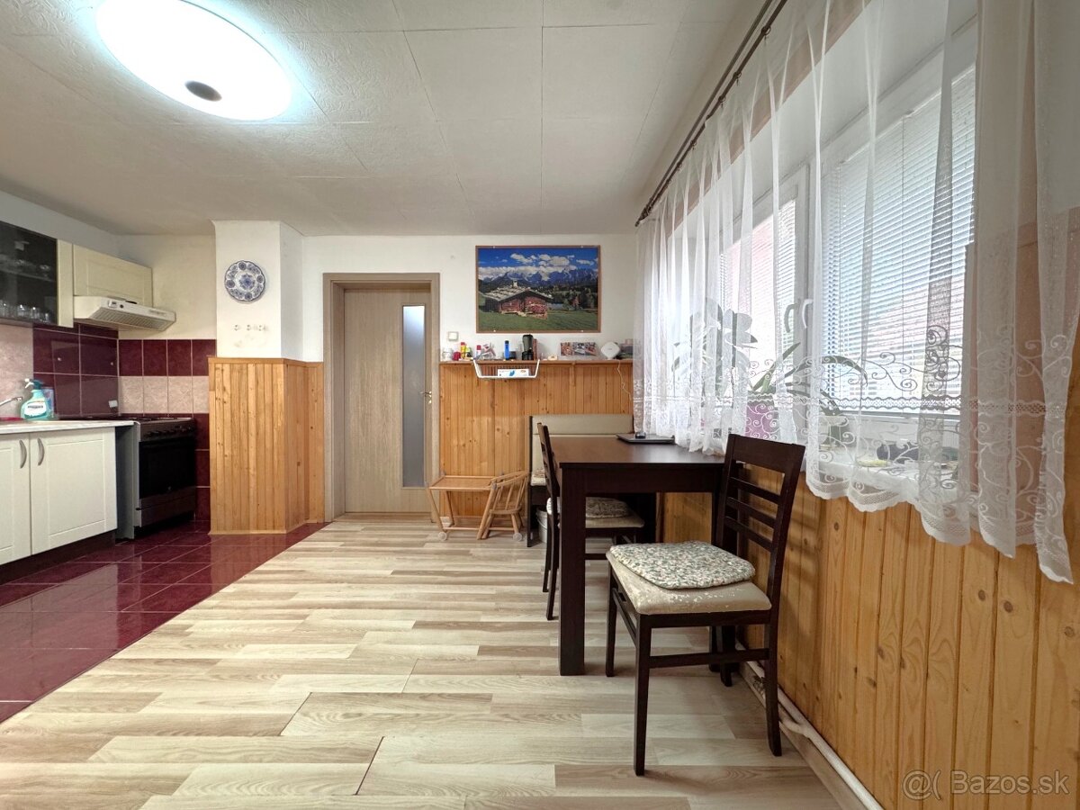 Rodinný dom s veľkým pozemkom 1917 m² v tichej časti Holíča - 4