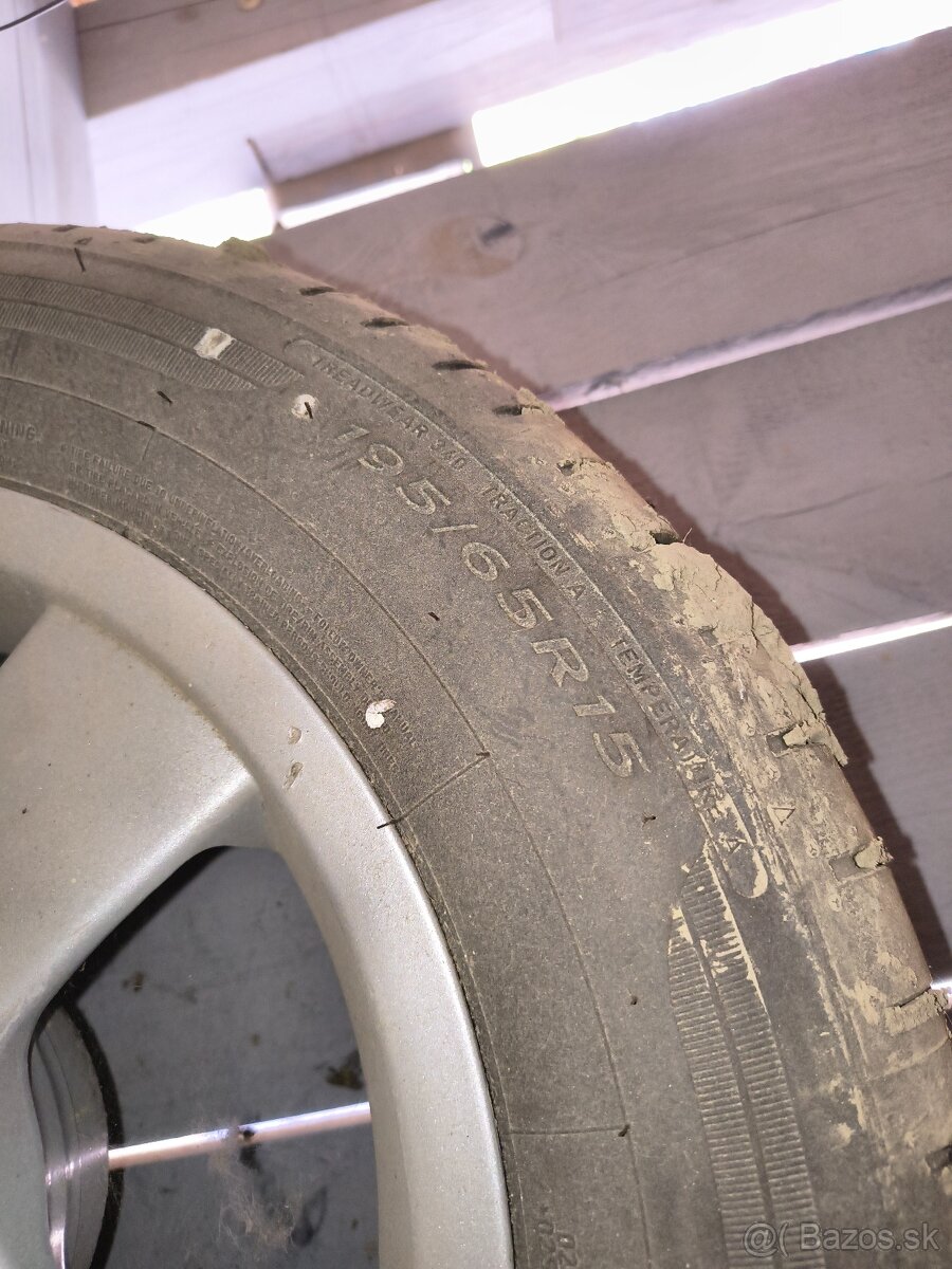 Dunlop 195/65/R15 - 4