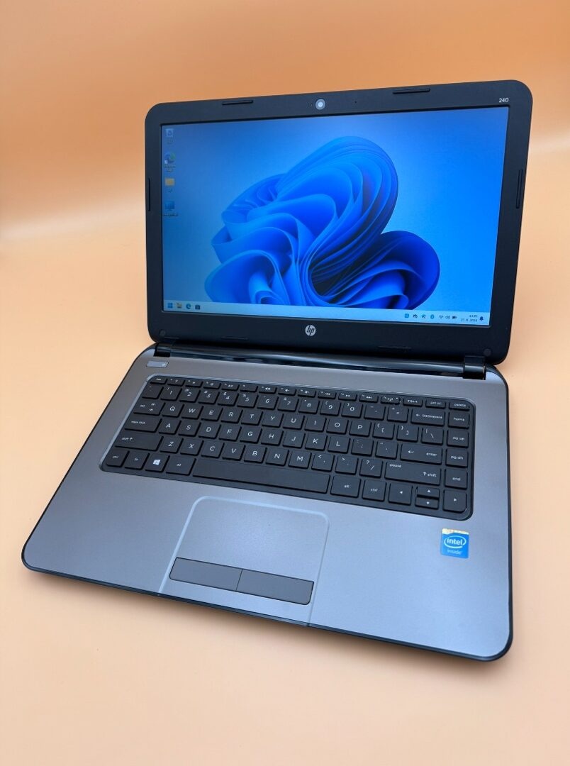 Notebook 14" HP.Intel Celeron 2x2,16GHz.8gb ram.120g SSD - 4