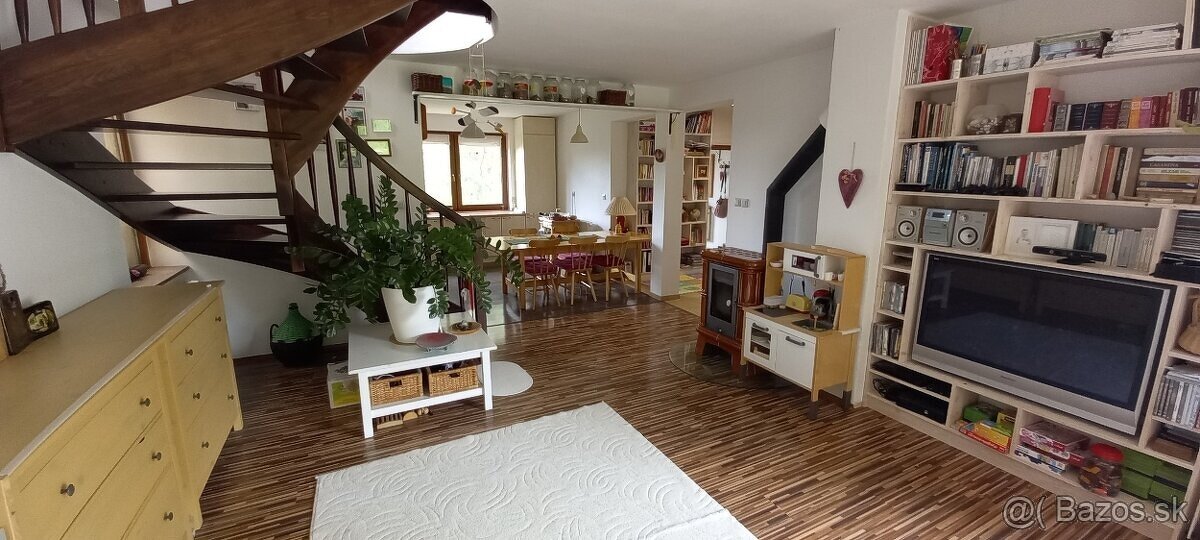 4 izbový dom - pri Nitre - 4