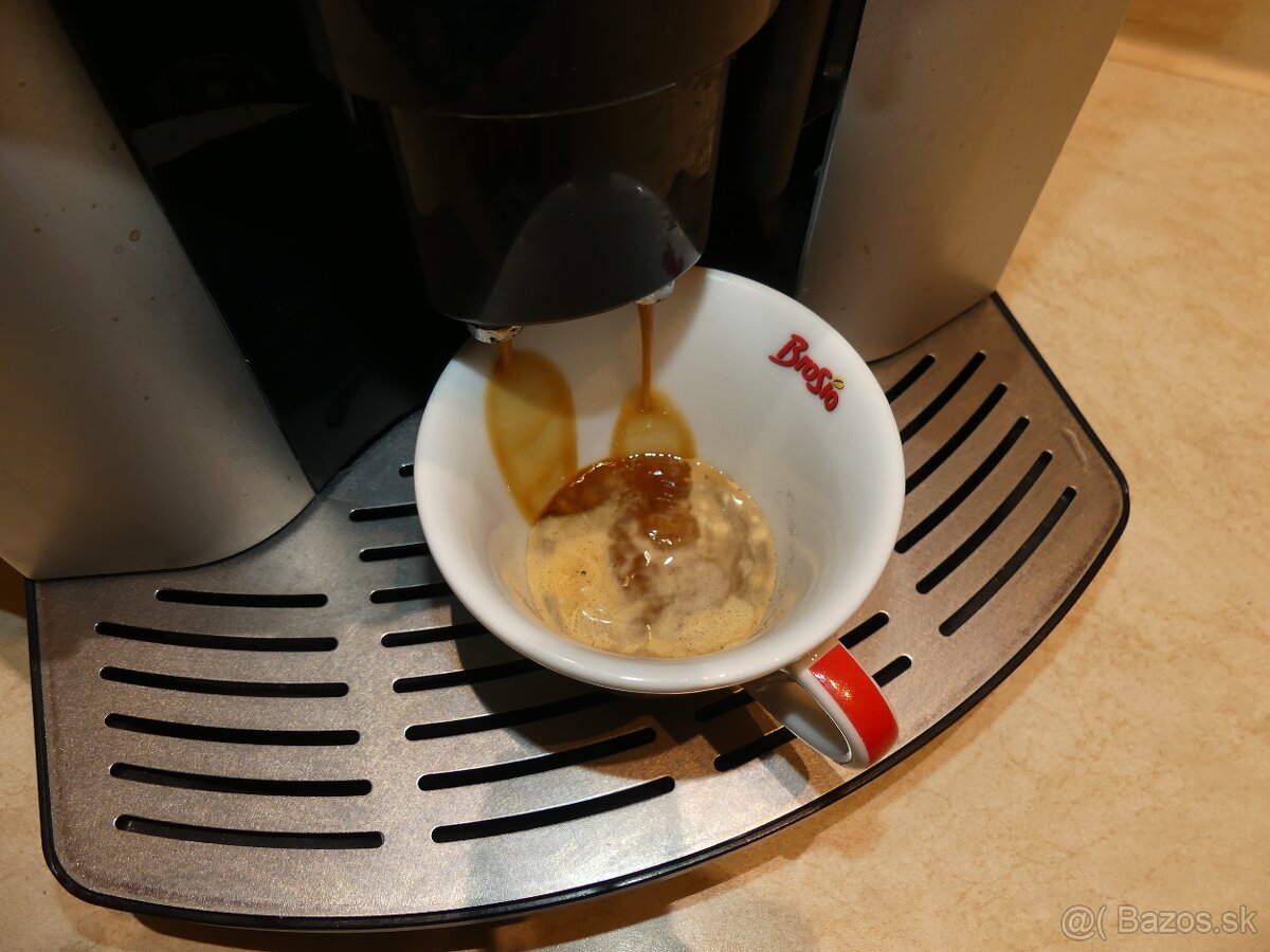 Delonghi Magnifica vo vybornom stave, plne funcny - 4