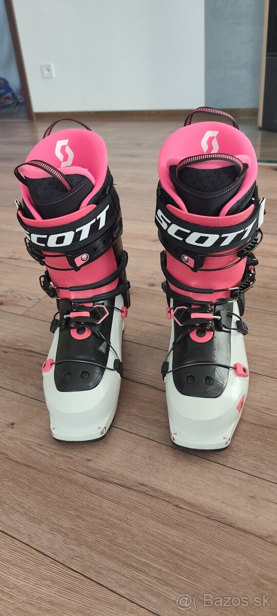 Scott Celeste 26.5 - 4