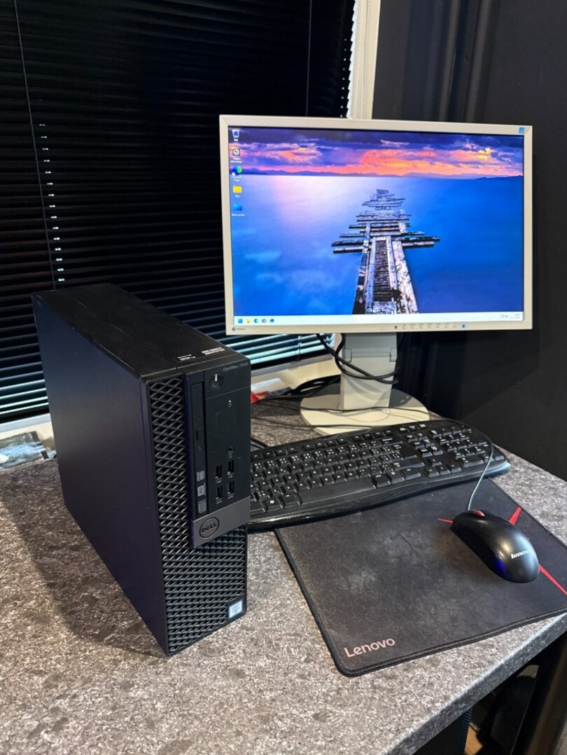 Počítač DELL.Intel i3-6100 2x3,70GHz.8gb ram.256gb SSD - 4