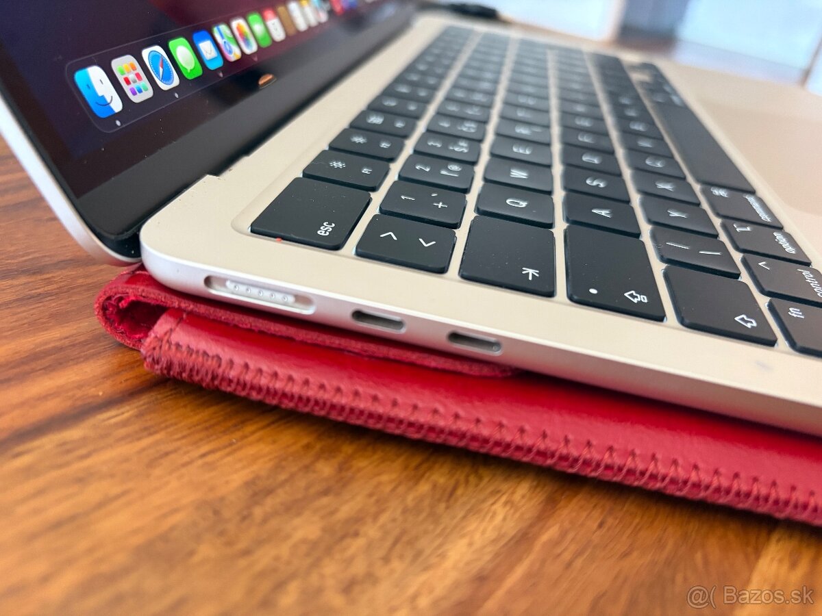 MacBook Air M2 256gb - 4