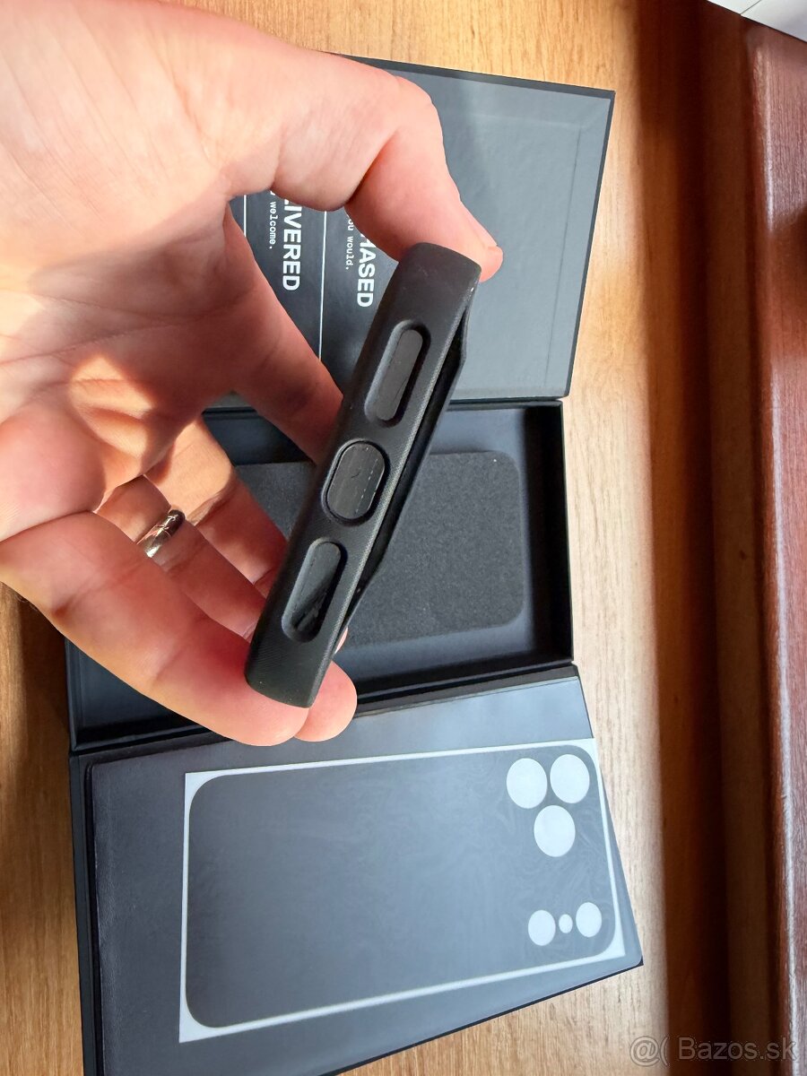 Dbrand grip case iphone 17 pro max - 4