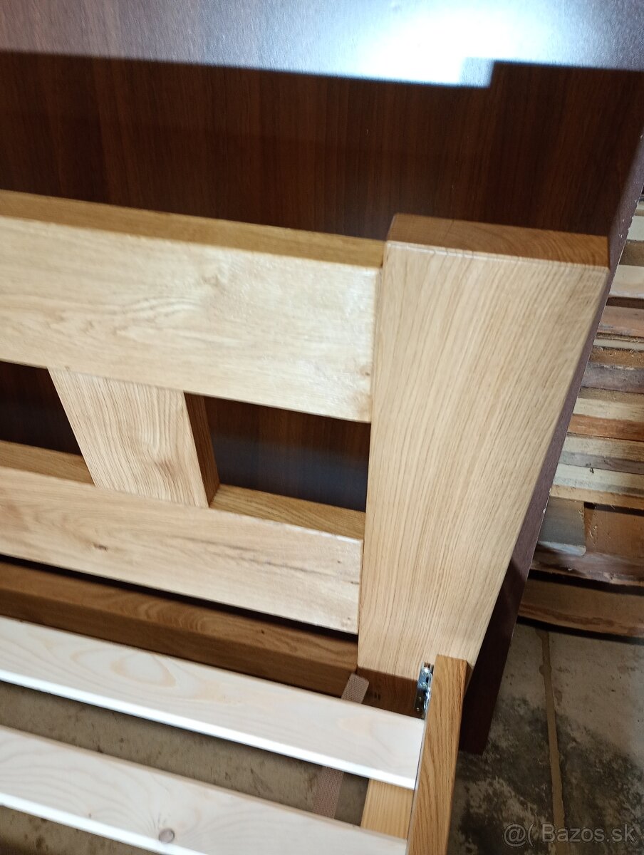 Masívna dubová posteľ 160 × 200 cm - 4