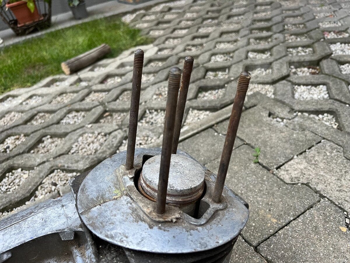 Jawa/ČZ 175/450 alebo 356 polomotor - 4