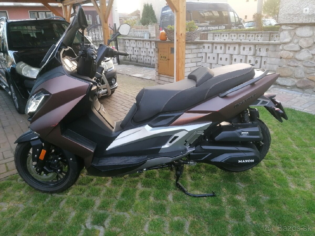 Skúter Maxon Discover 300 - 4