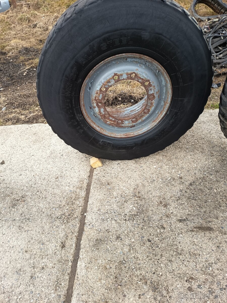 Tatra pneumatiky AGRO 445 x 65 x 22,5 - 4