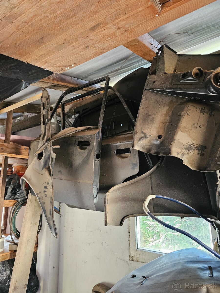 Predám auto Lada Väz Žiguli+náhradné diely naň - 4