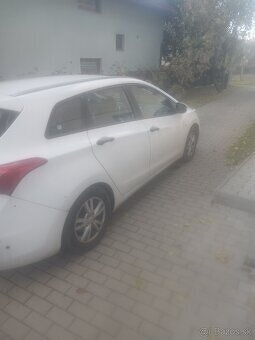 Hyundai i30 kombi - 4