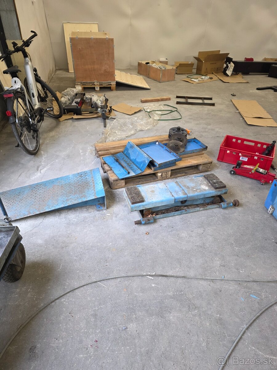 4 stlpovy zdvihak 4 .5 t - 4