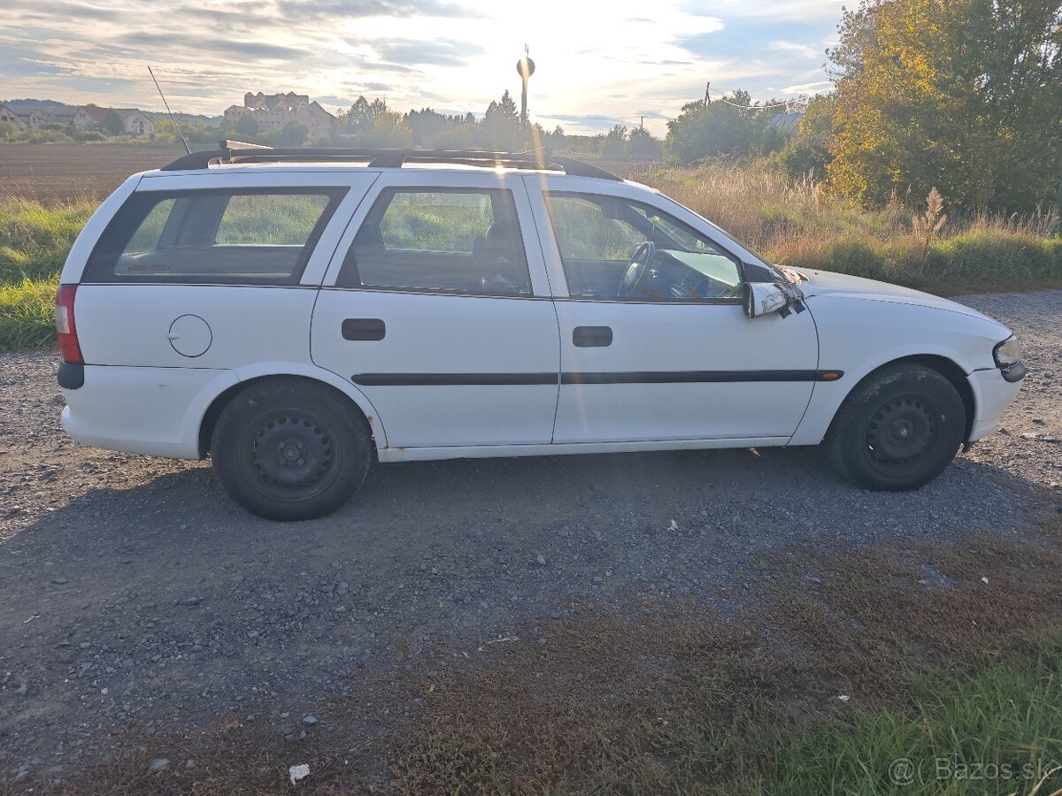 Opel Vectra B 2.0 di 16V Caravan - 4
