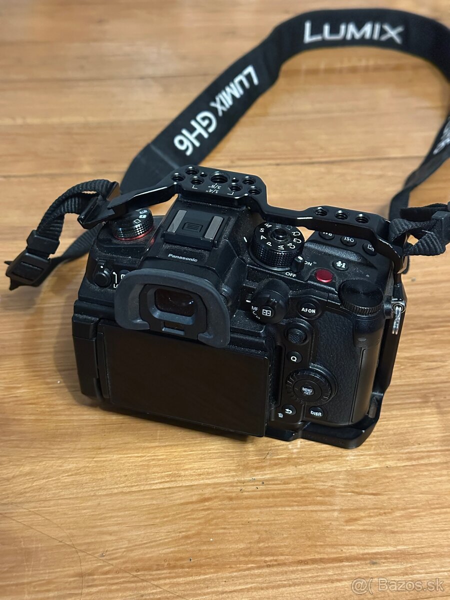 Panasonic Lumix GH-6 Micro 4/3 - 4