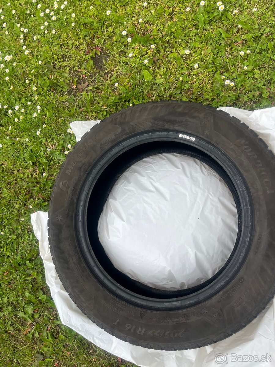 Pneu 205/55 r16 - 4