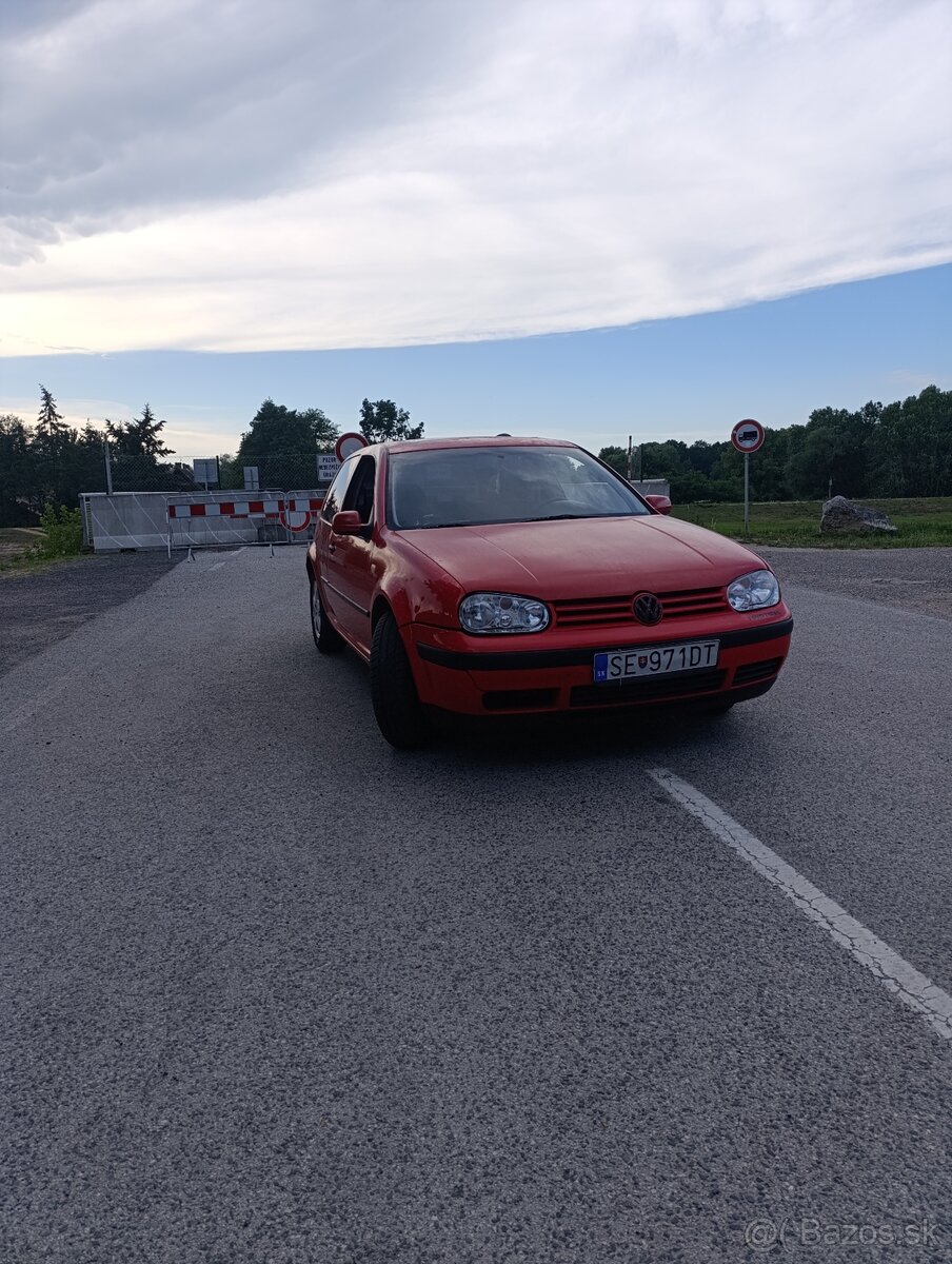 Golf 4 - 4