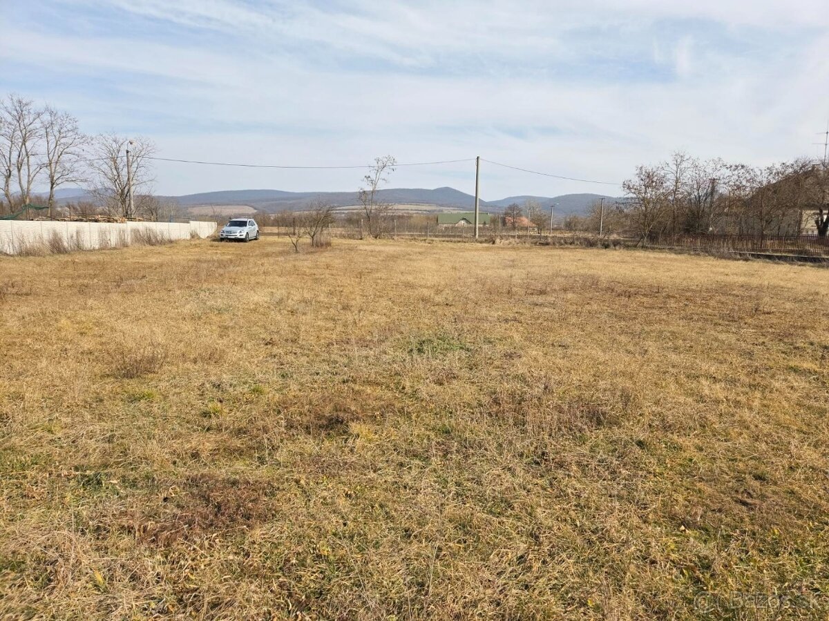 Veľký pozemok v obci Salka - 4