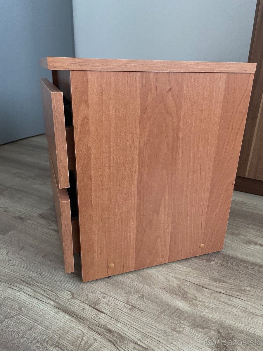 Nočne stoliky - 4