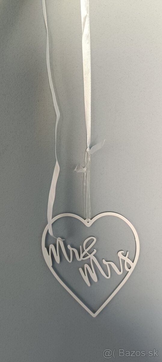 Svadobná výzdoba: Kovové biele srdiečka na zavesenie - 4