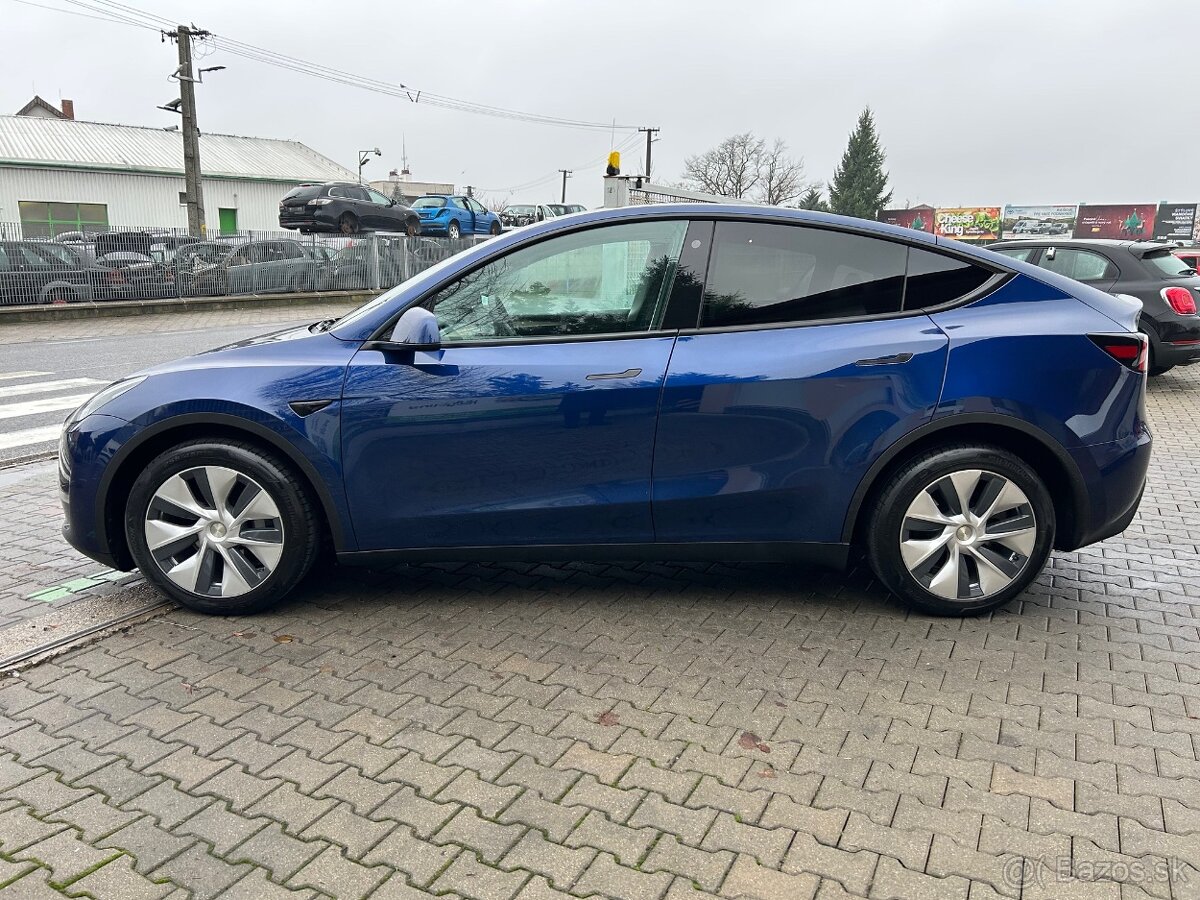 Tesla Model Y Dual Motor LongRange 75kWh 514 k pohon 4x4 - 4