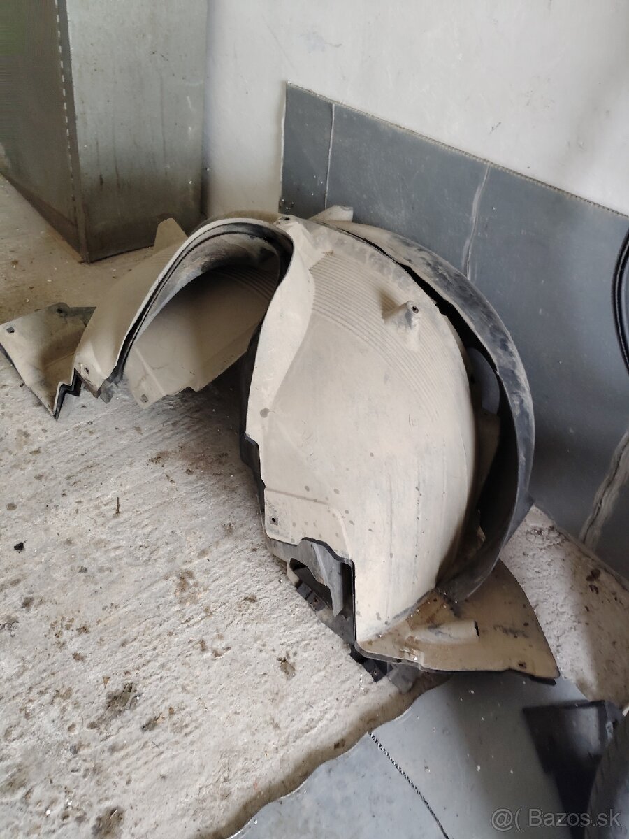 Predám/darujem veci na BMW X3 e83 - 4