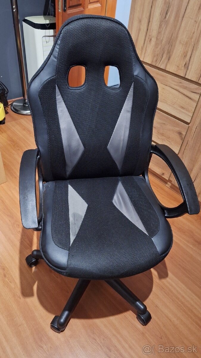 Detská stolička na kolieskach - 4