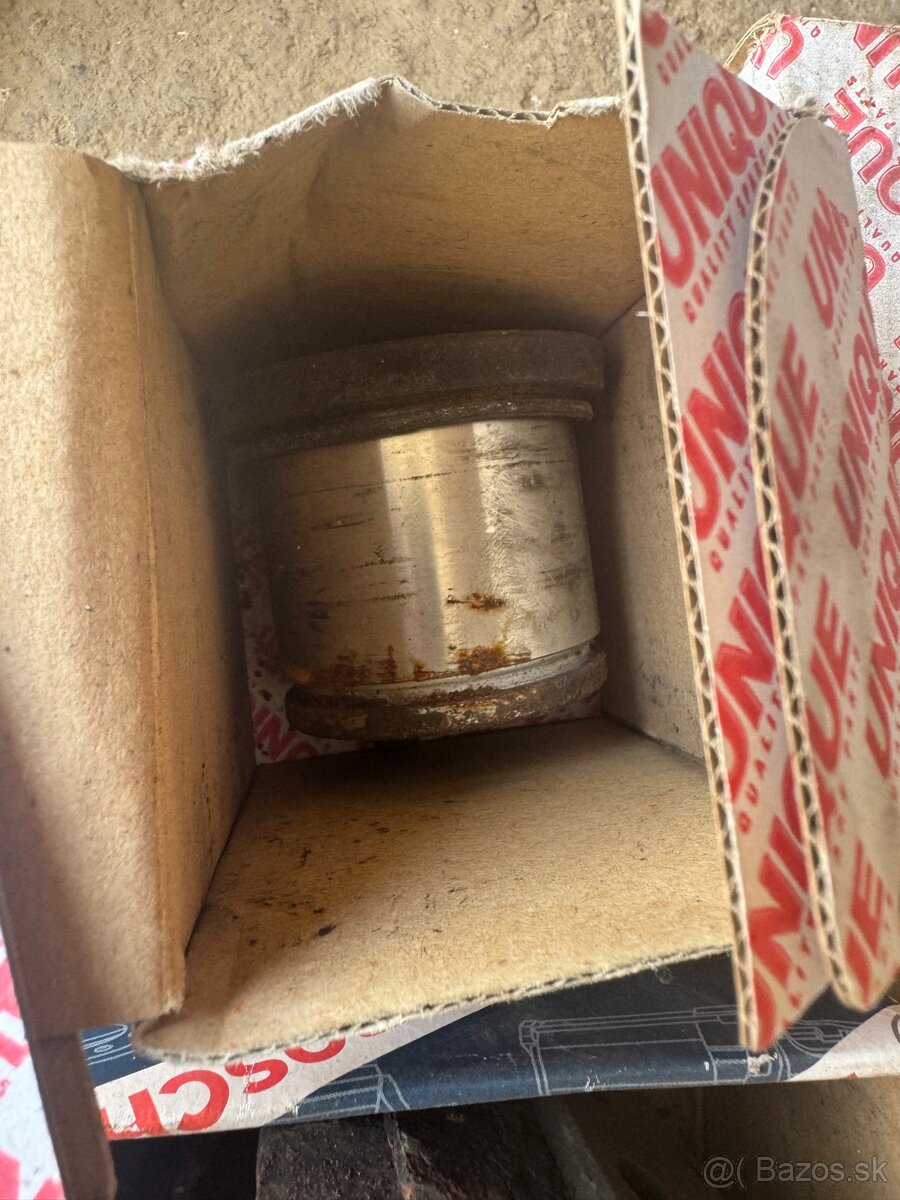 Predám diely na Felícia - 4