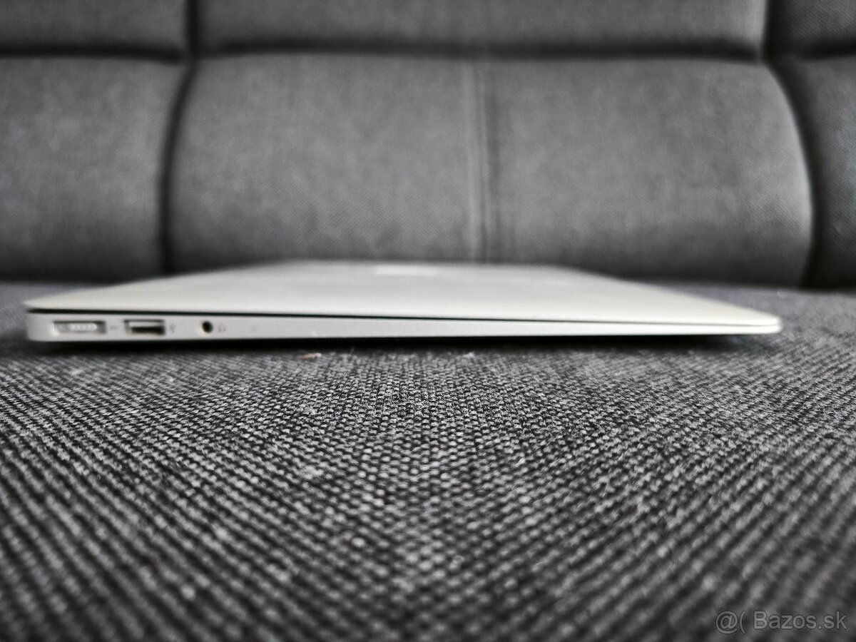 Predám Macbook Air 13 i5 os Ventura 13.7.8 - 4