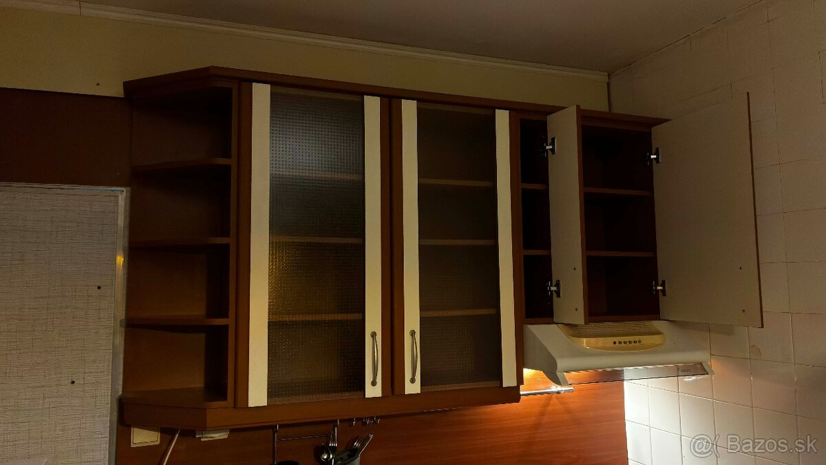 Kuchynská linka - 4