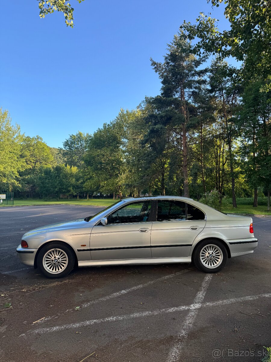 E39 528i automat 142kw radový 6 valec - 4