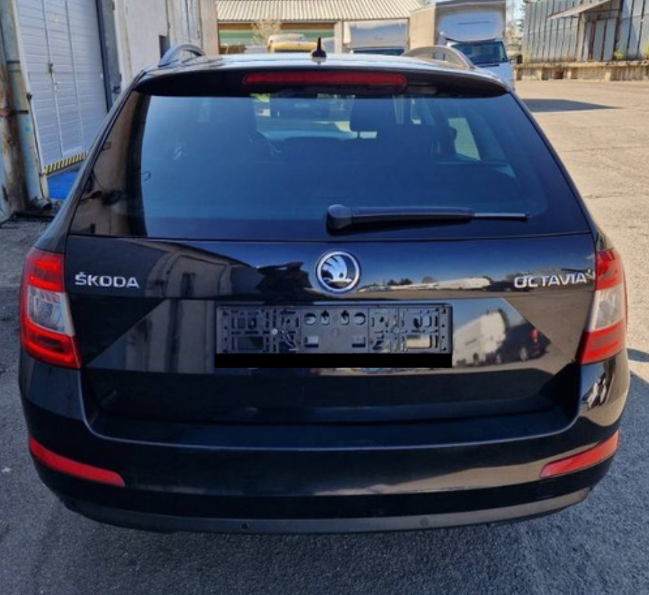 Škoda Octavia Combi 2.0 TDI Elegance/Style - 4