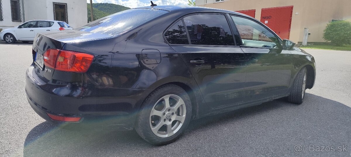 Vw Jetta 1.6 TDI 77kw - 4