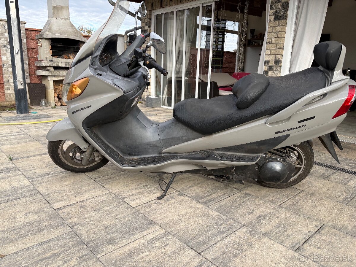 Suzuki Burgman 400 - 4