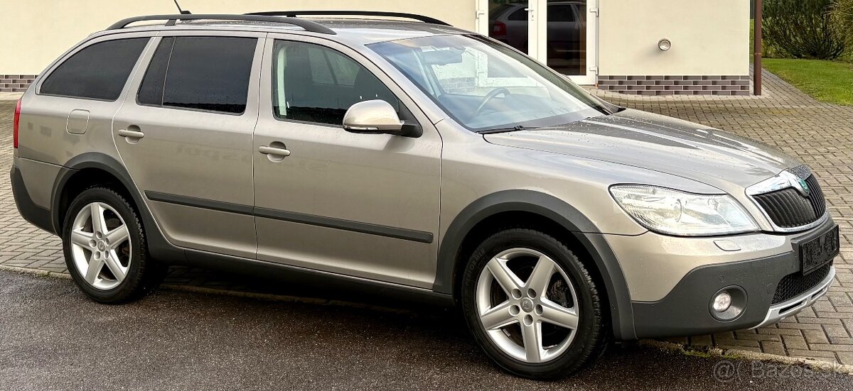 Škoda Octavia 2 SCOUT 2.0 TDi 103kw 4x4 XENON VYHREV - 4