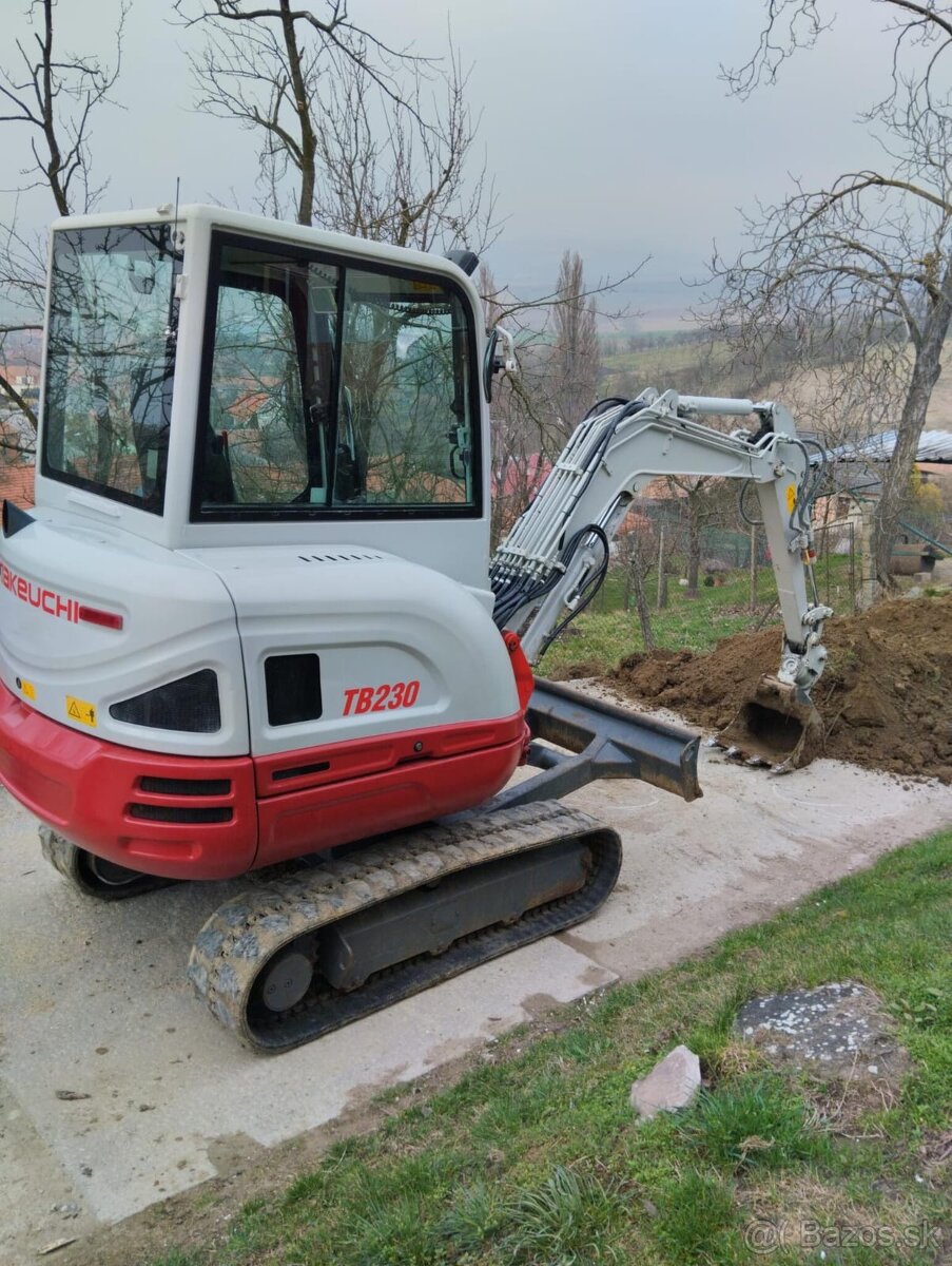 Takeuchi TB 230 - 4