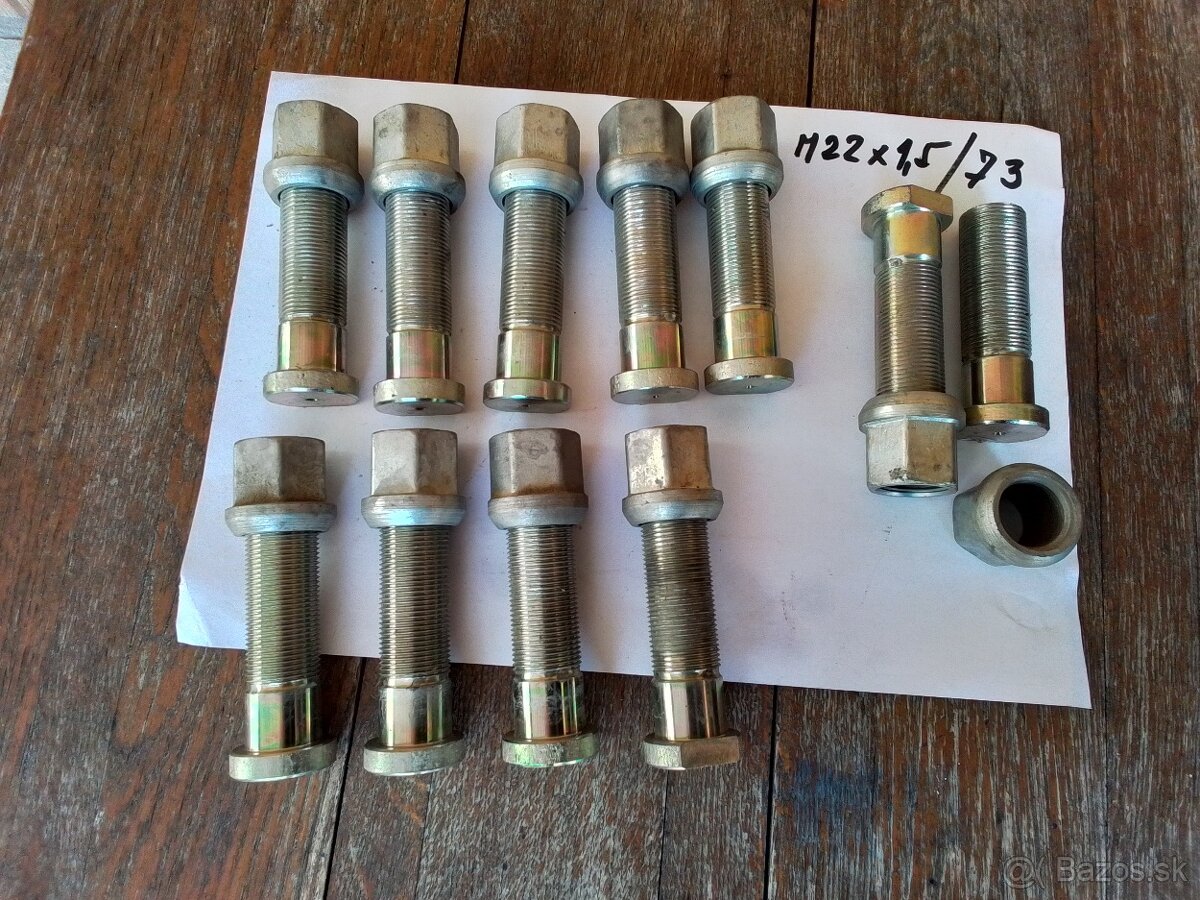 Na traktor UR IV - 4