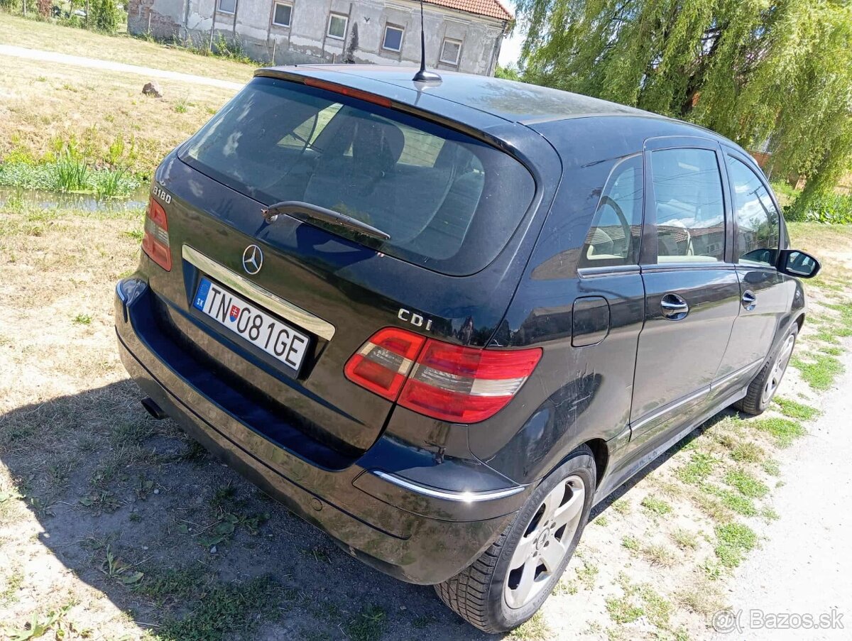 Mercedes Benz W245 B180 CDI - 4