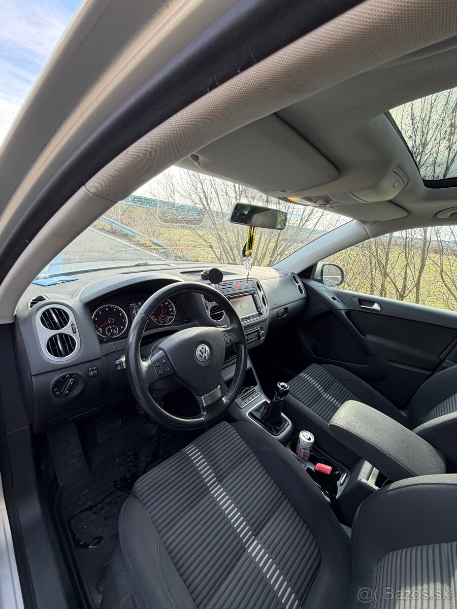VW Tiguan - 4