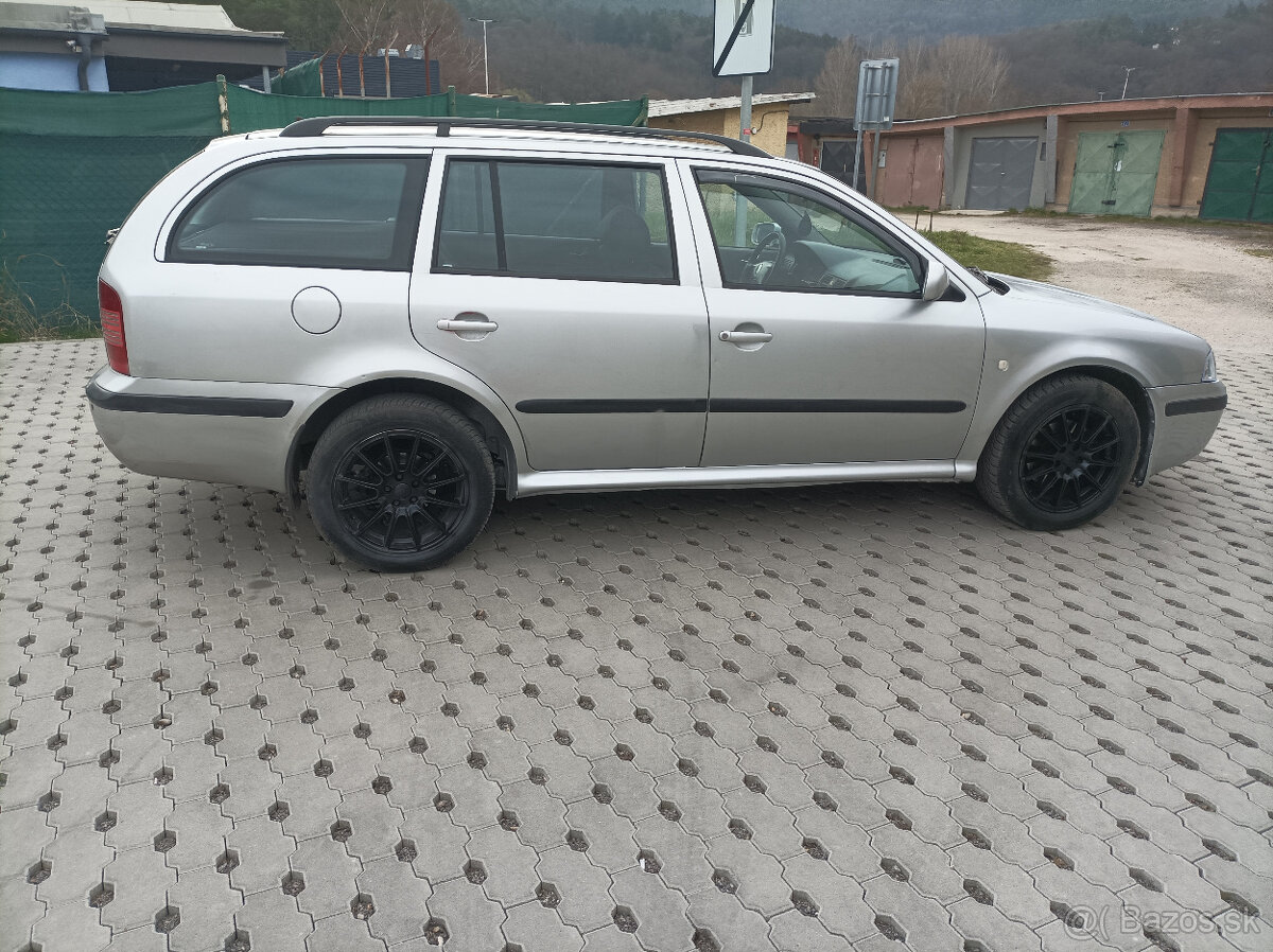 Predam škoda Octavia 1,9 TDI.74kw.rv.2006. - 4