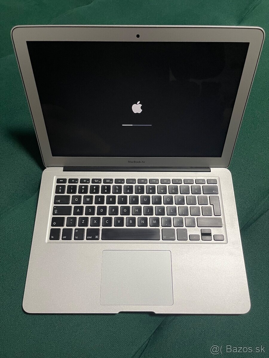 Predám MacBook Air 13" 2017 - 4