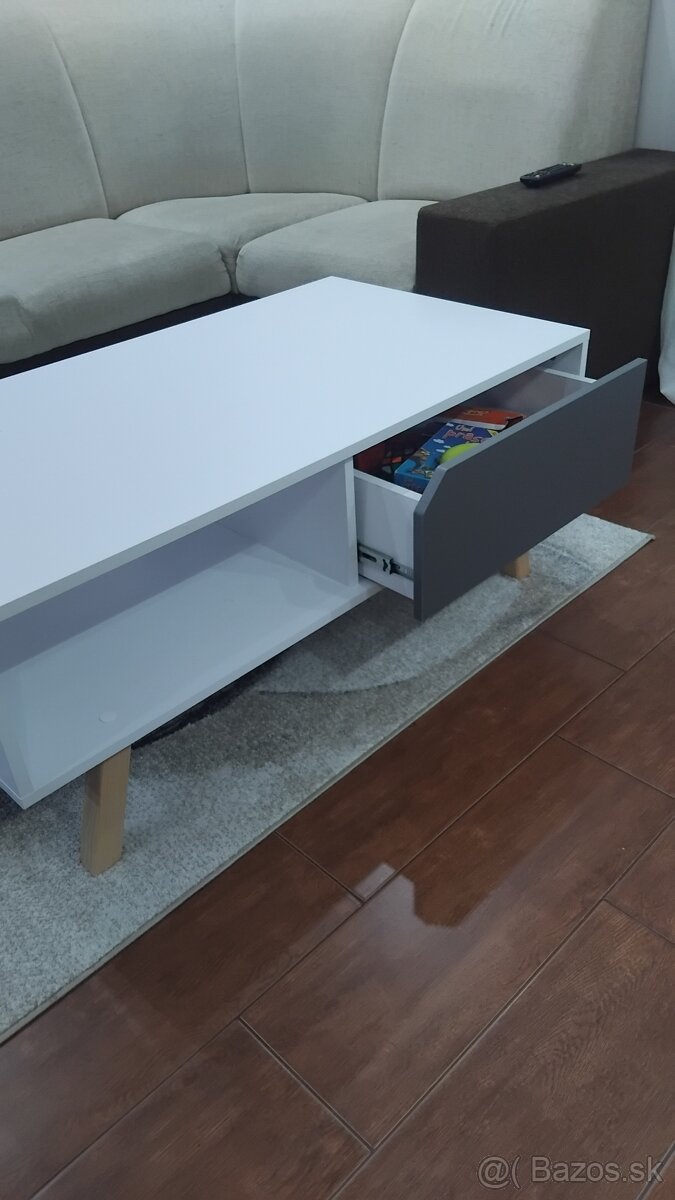 Konferenčný stolík - 4