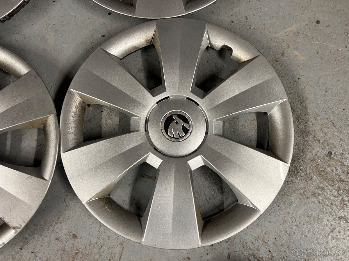 SKODA PUKLCE R15 - 4