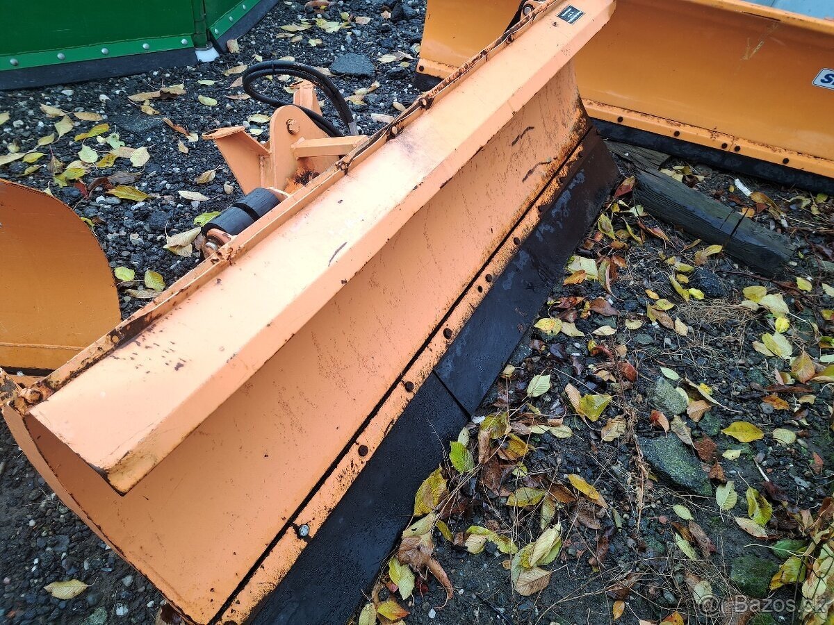 Multicar Čelní otočná sněhová radlica 2m. - 4