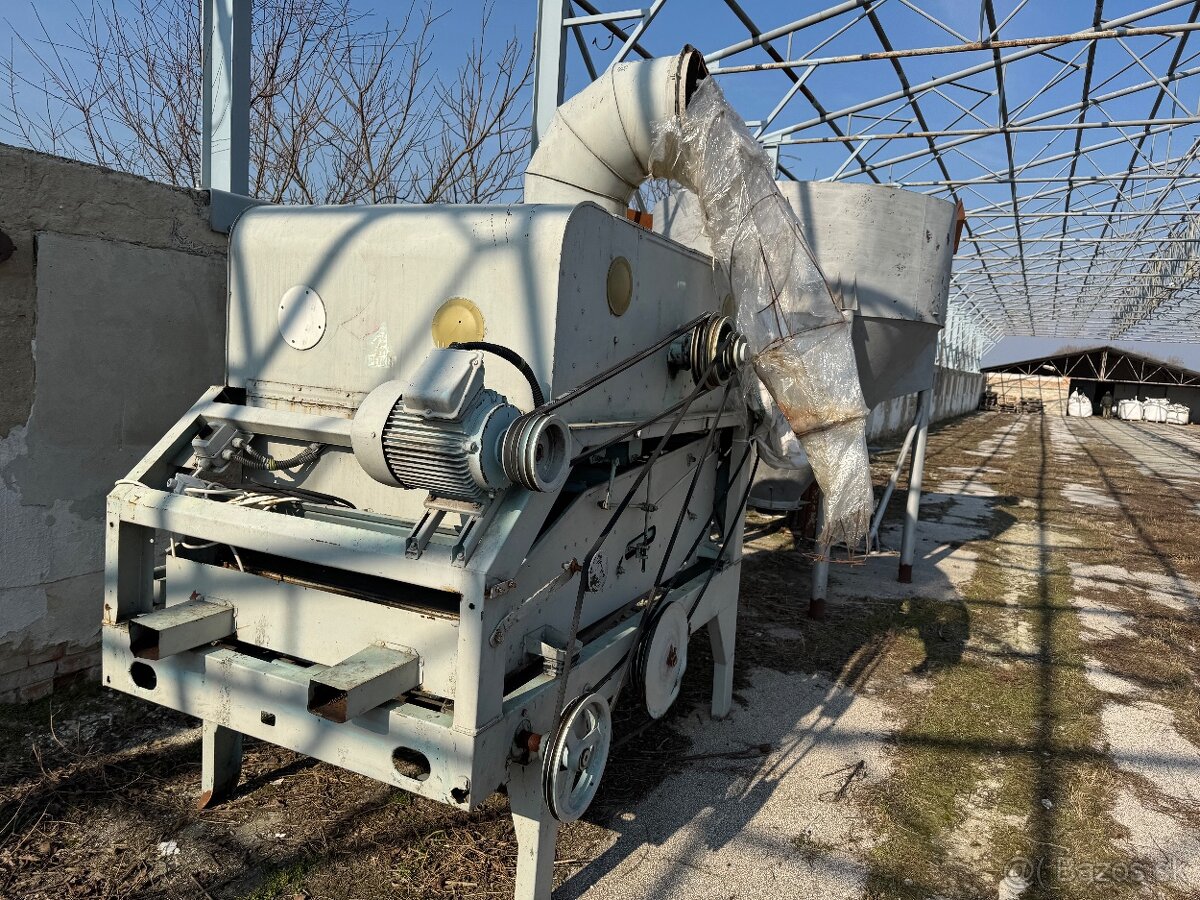 Predávam čističku obilia PETKUS gigant - 4