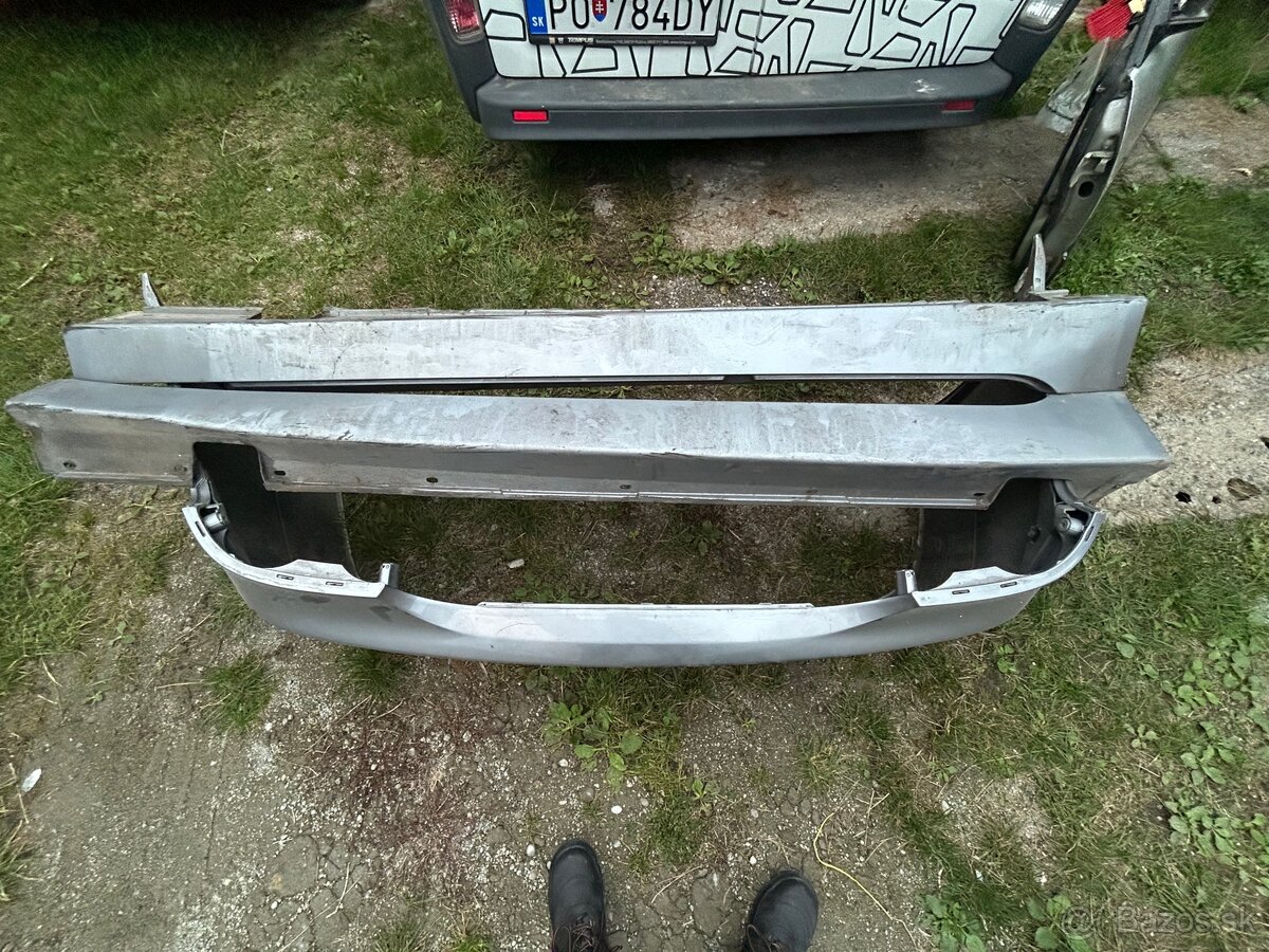 Zadny nárazník BMW e60 - 4